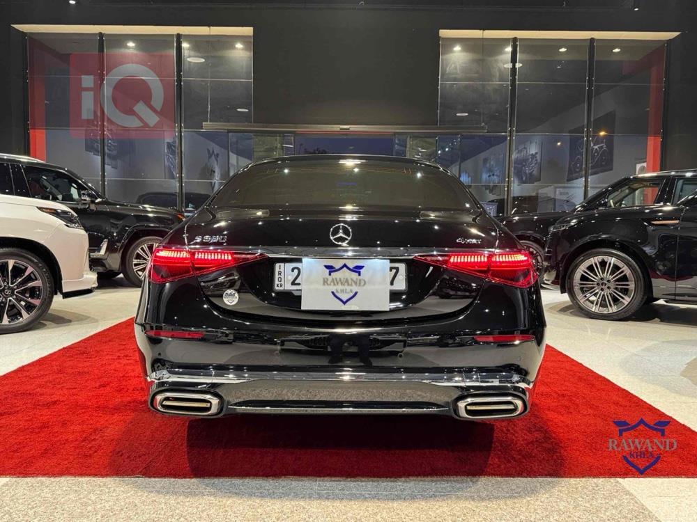 Mercedes-Benz S-Class